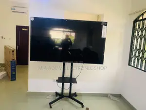 Mount Your Tv With Ease With This Mobile Tv Stand 32”-70”