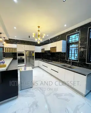 Modern Kitchen Cabinet
