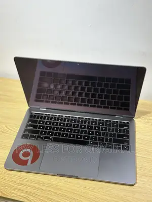 Laptop Apple MacBook Pro 8GB Intel Core i5 SSD 256GB