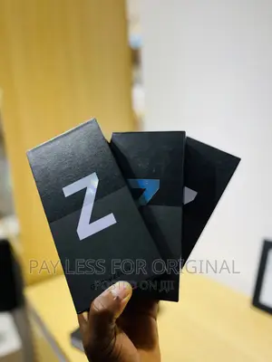 New Samsung Galaxy Z Flip 3 128 GB Black