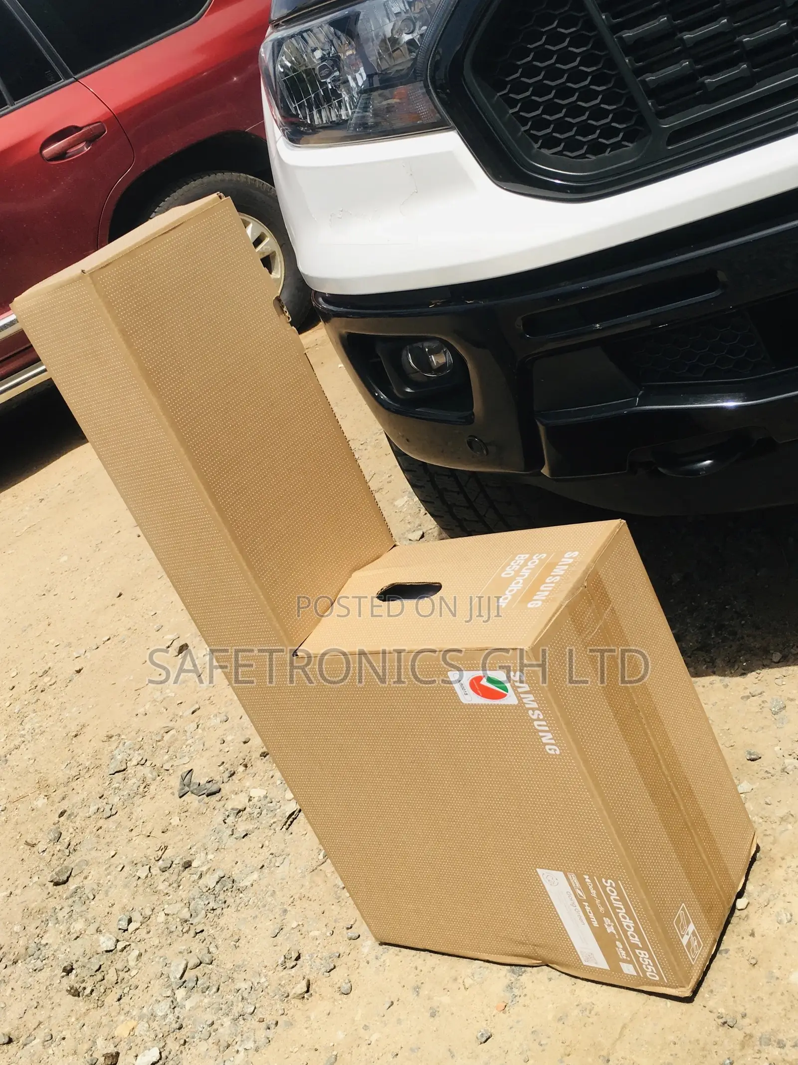 Perfect Black Samsung HW-B550 Bluetooth Wireless Soundbar