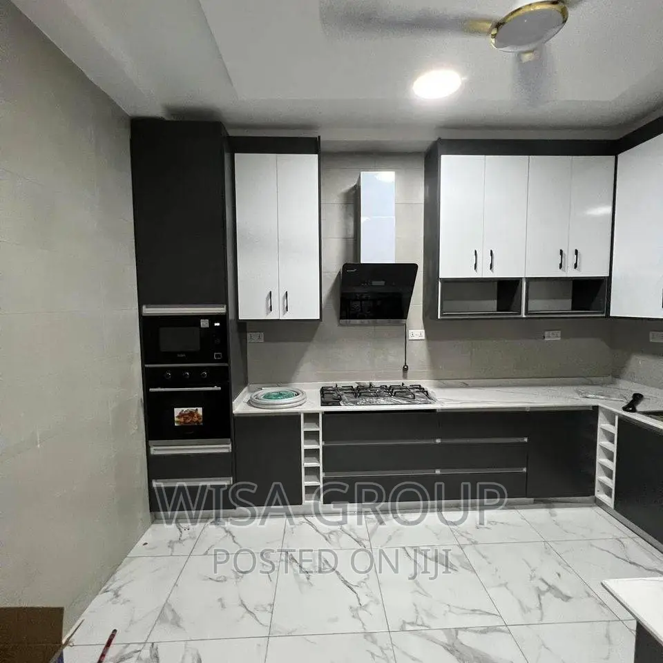5bdrm Duplex in Wisa Groups, Achimota for sale