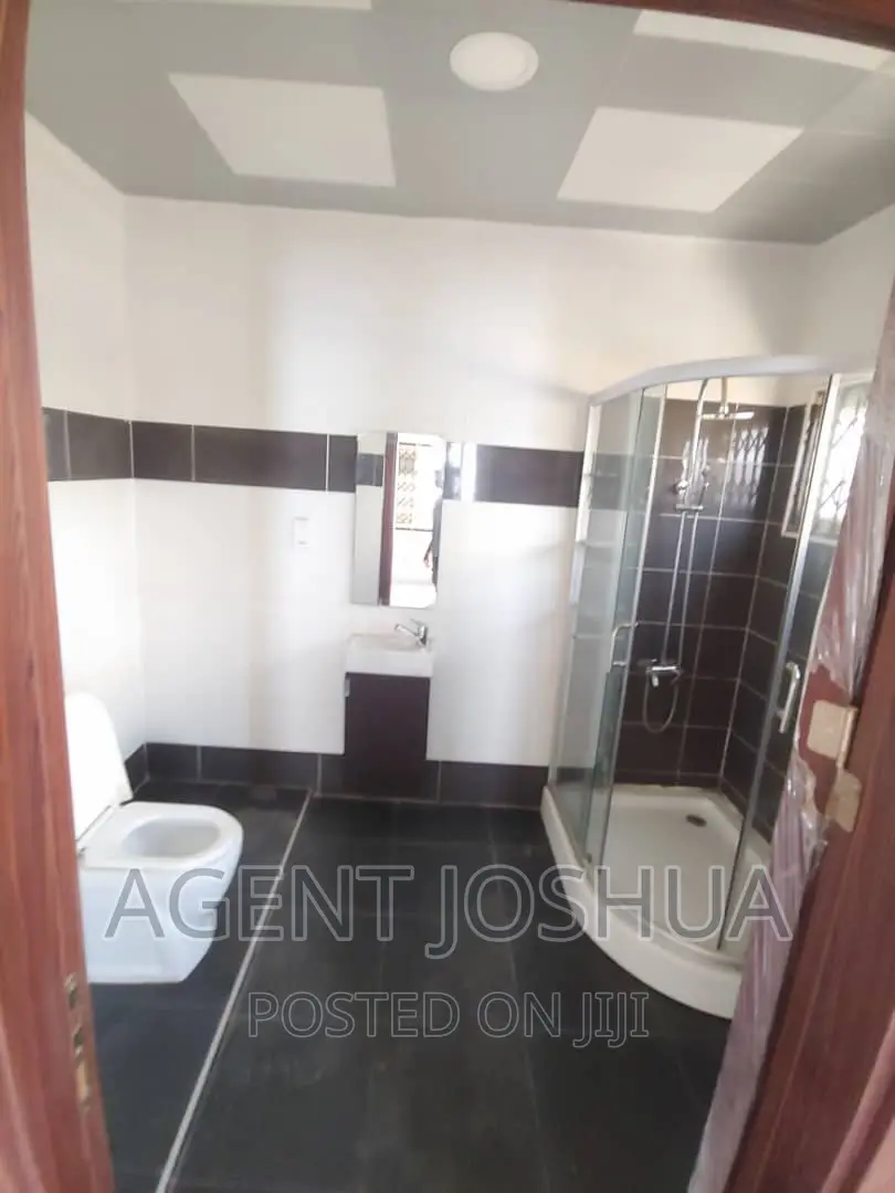 4bdrm House in East Airport, Spintex for rent
