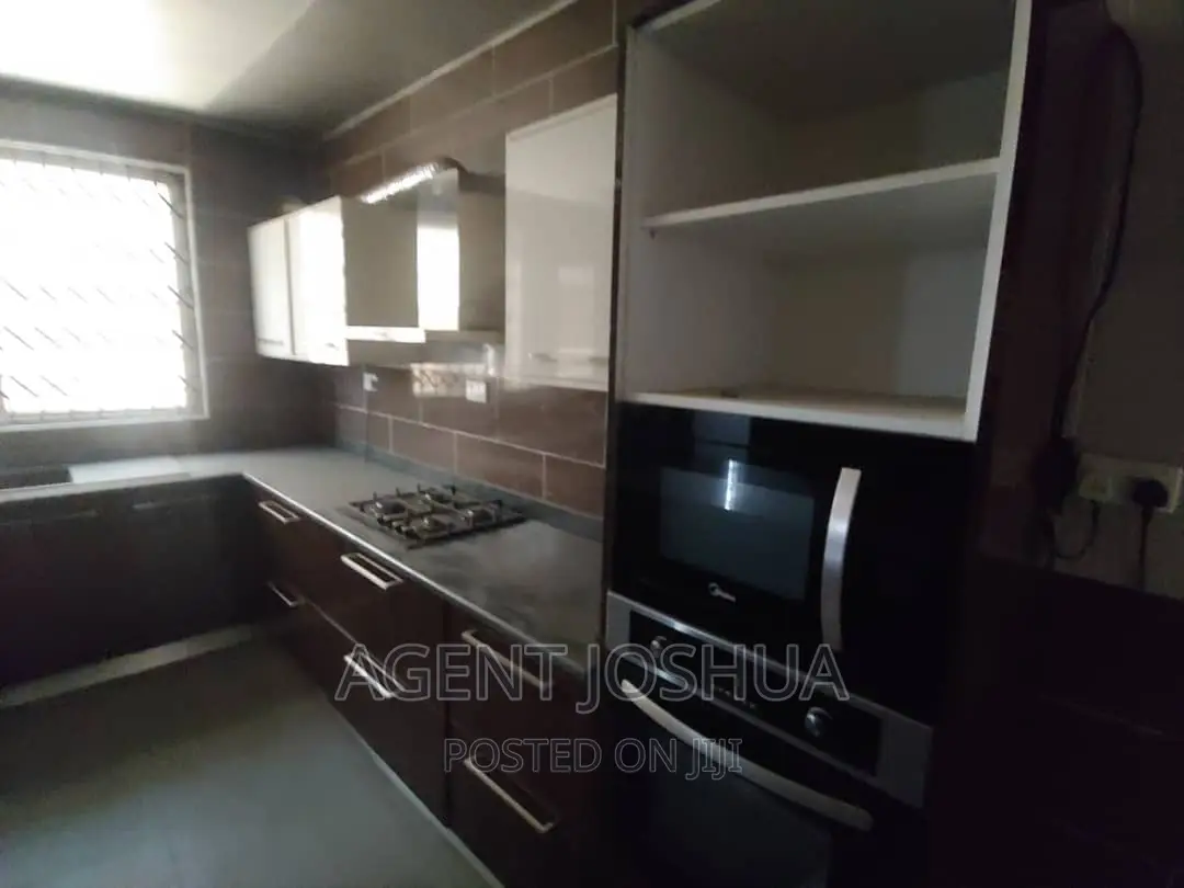 4bdrm House in East Airport, Spintex for rent