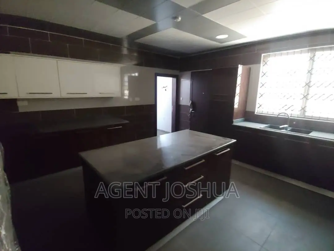 4bdrm House in East Airport, Spintex for rent