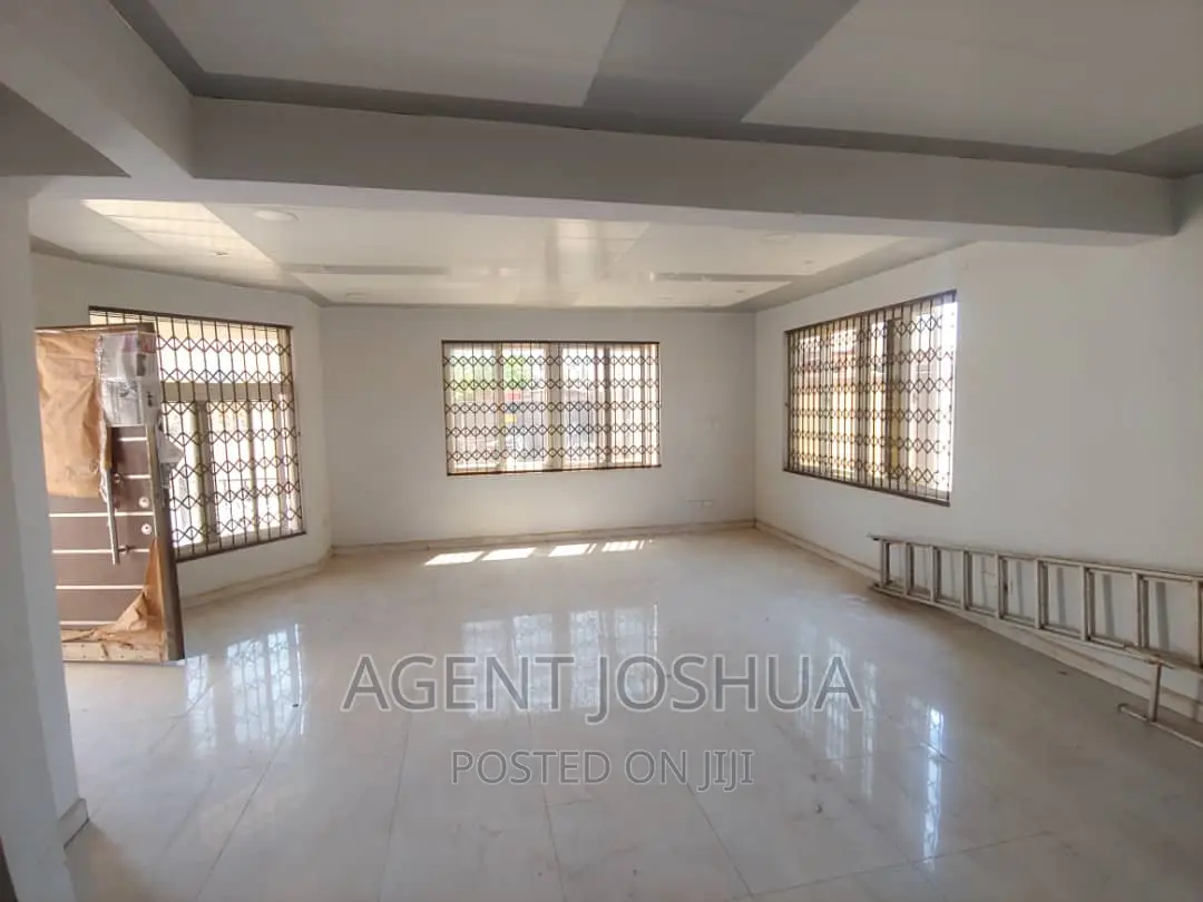 4bdrm House in East Airport, Spintex for rent