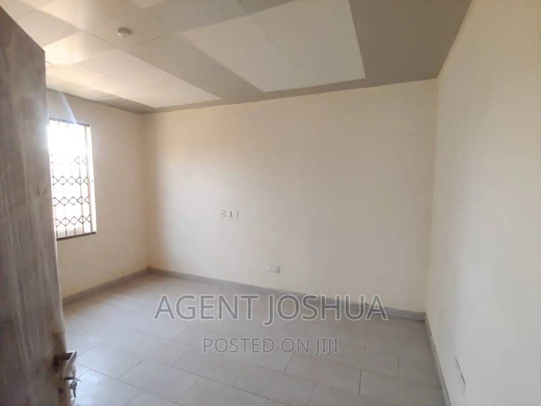 4bdrm House in East Airport, Spintex for rent