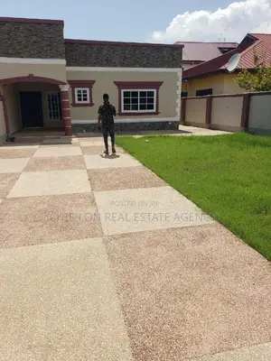3bdrm House in Tuba, Kasoa for sale