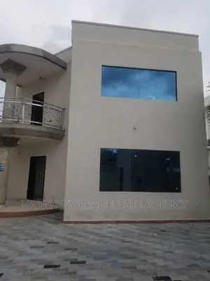 4bdrm House in Dzorwulu for sale