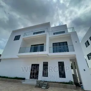 5bdrm Duplex in Wisa Groups, Accra Metropolitan for sale