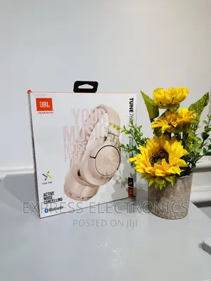 Neatly Sealed in Box Headphone JBL 760