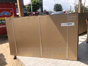 Samsung 85′′ CU8000 Crystal UHD Smart TV (2023)