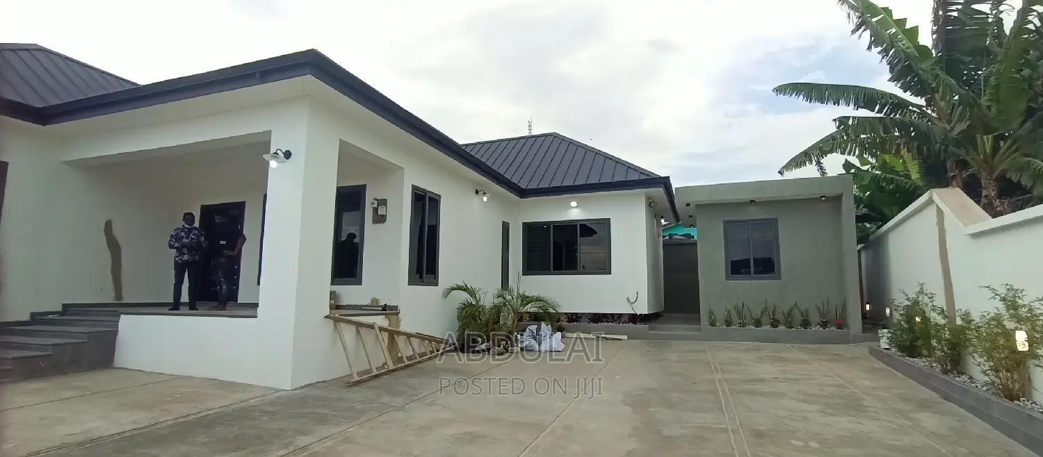3bdrm House in Kwabenya for sale