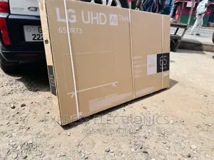 True Color Cinema UHD Smart Glossy 65”UR730 LG