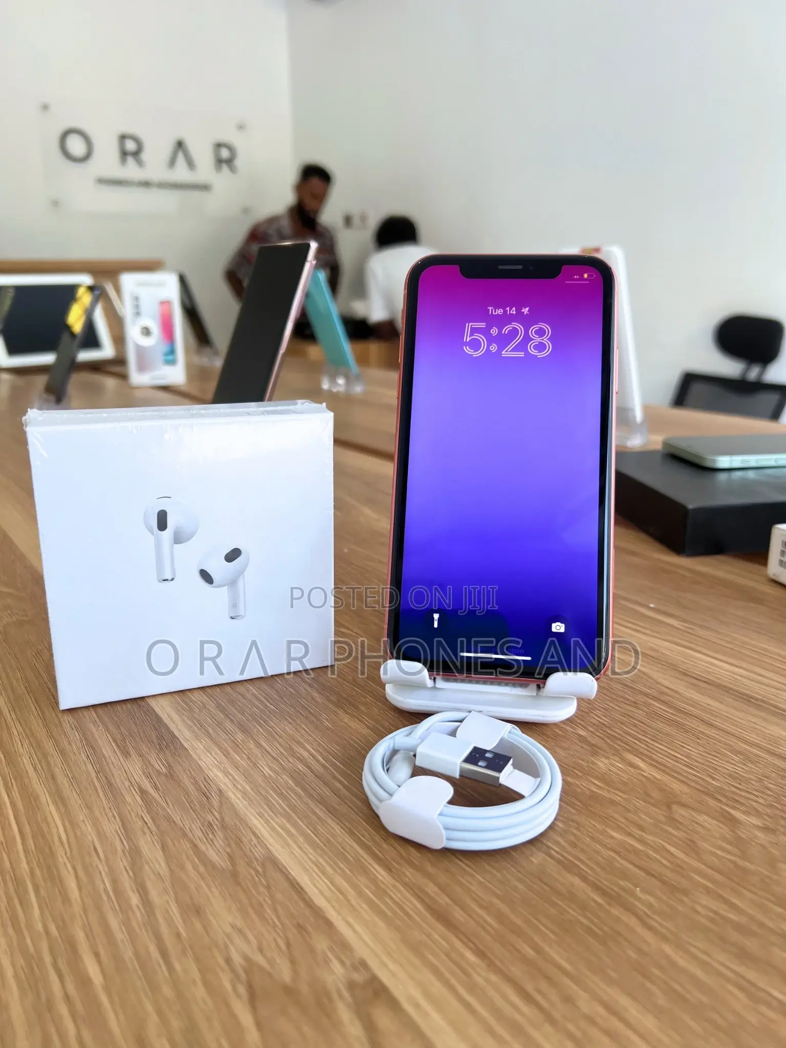 Apple iPhone XR 64 GB Red