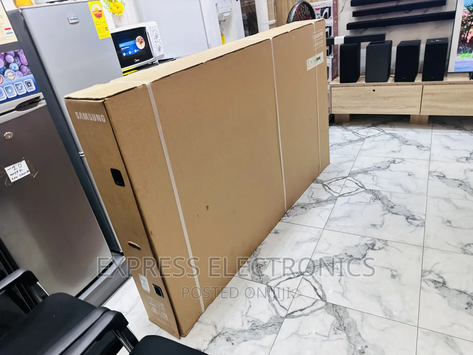 Vivid Pictures UHD Smart Samsung 75”Cu7000 Tv 