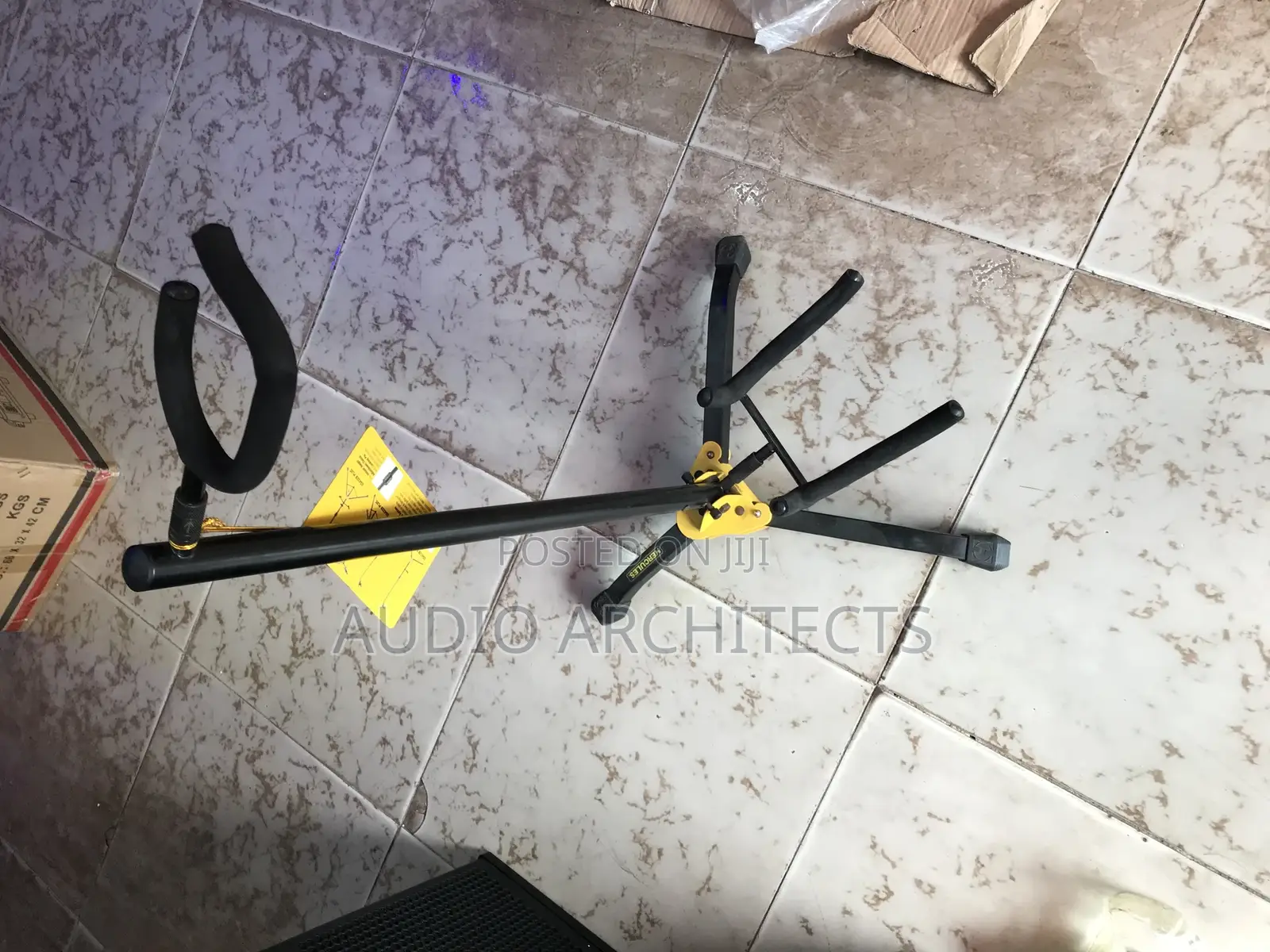 Guiter Stand Hercules
