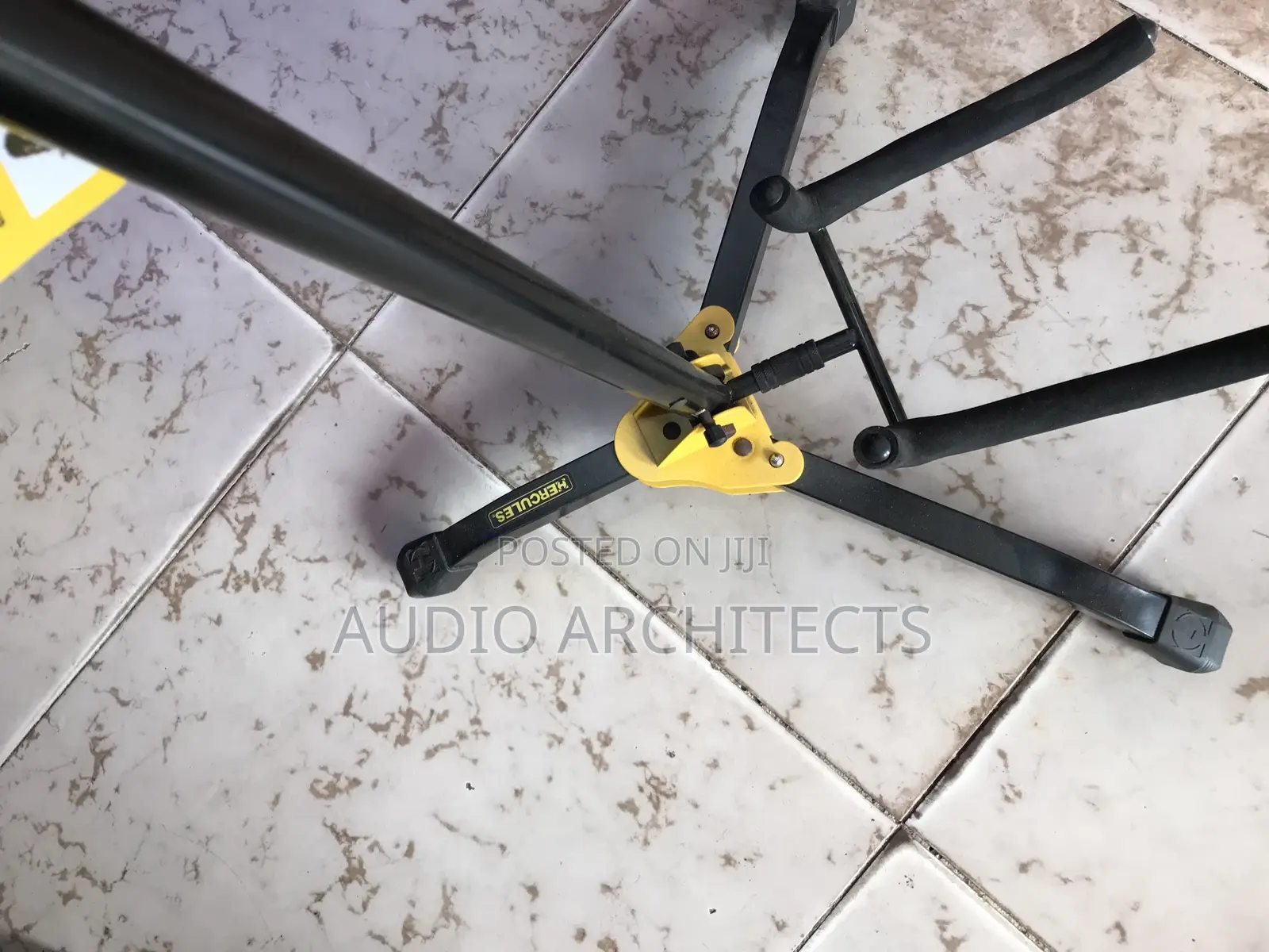 Guiter Stand Hercules