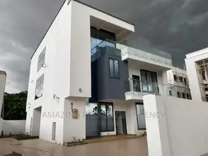 4bdrm House in Dzorwulu for sale