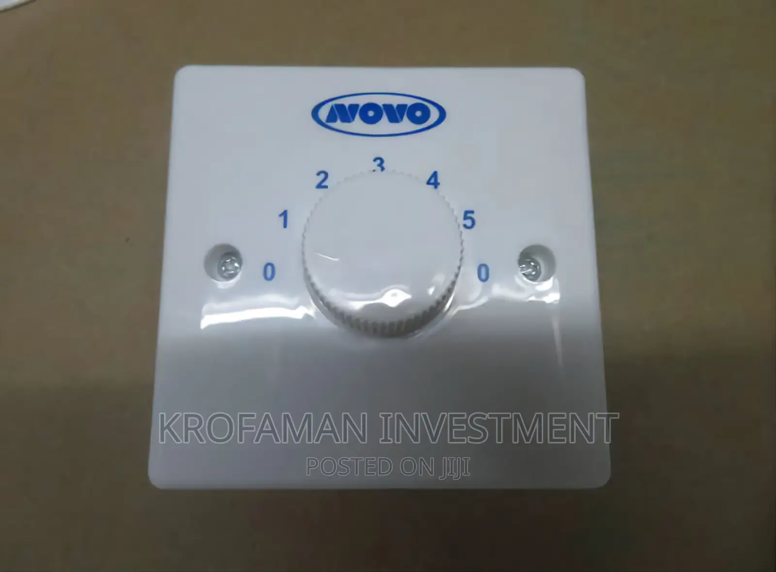 Novo Short Blade Ceiling Fan - 24"