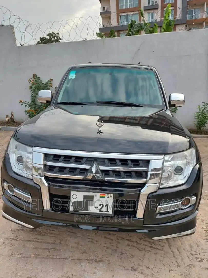 Rent Mitsubishi Pajero