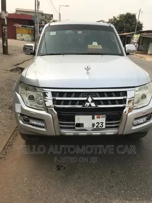 Rent Mitsubishi Pajero