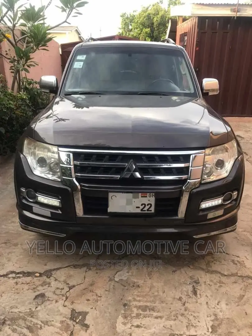 Rent Mitsubishi Pajero