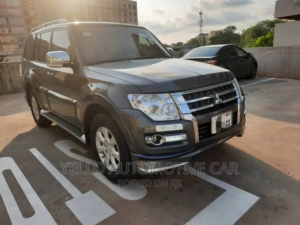 Rent Mitsubishi Pajero