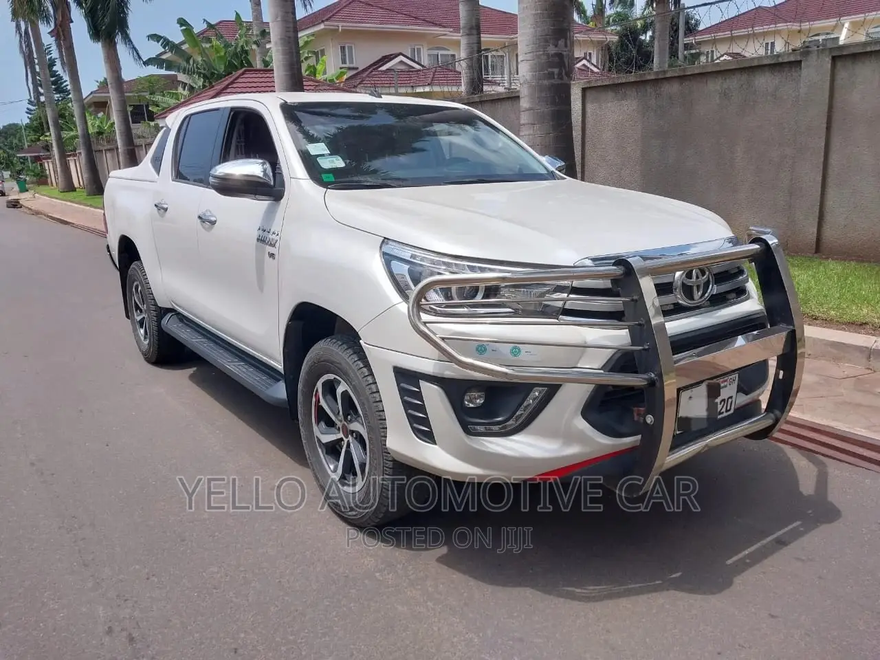 Chauffeured Rent Toyota Hilux