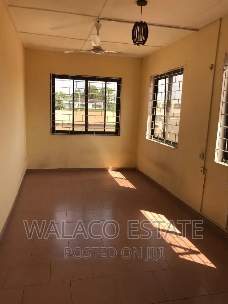 3bdrm Apartment in Walako Estate, North Industrial Area for rent