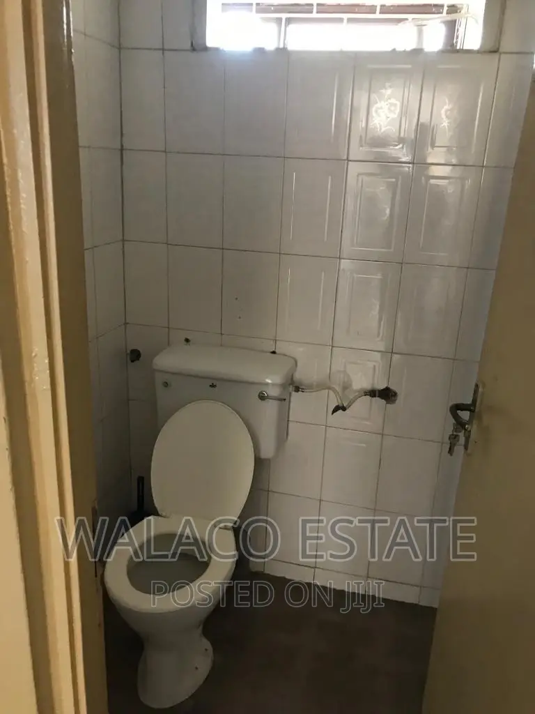 3bdrm Apartment in Walako Estate, North Industrial Area for rent