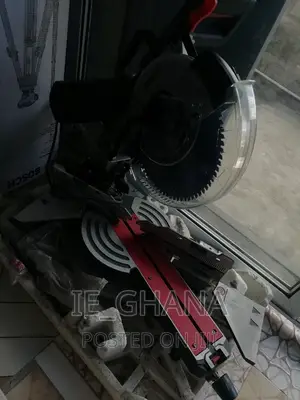 GCM 12 SDE Bosch Professional Mitre Saw