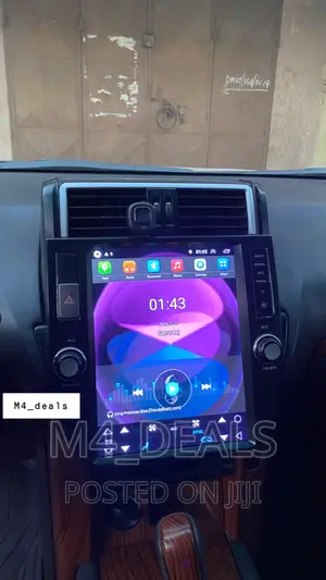 Toyota Land Cruiser Prado 2018 Model Original Tesla Screen