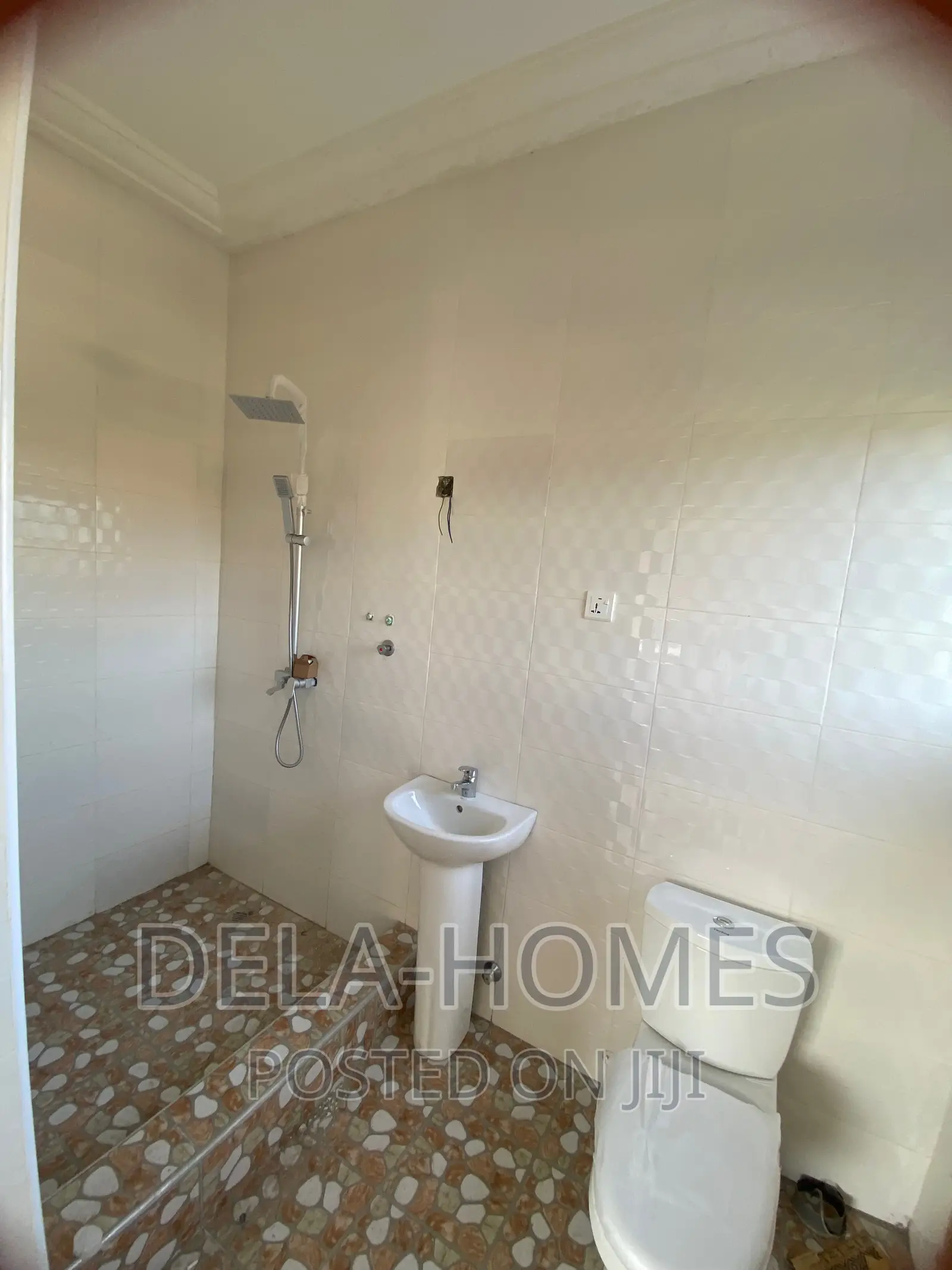 2bdrm Apartment in Ashaley Botwe for rent