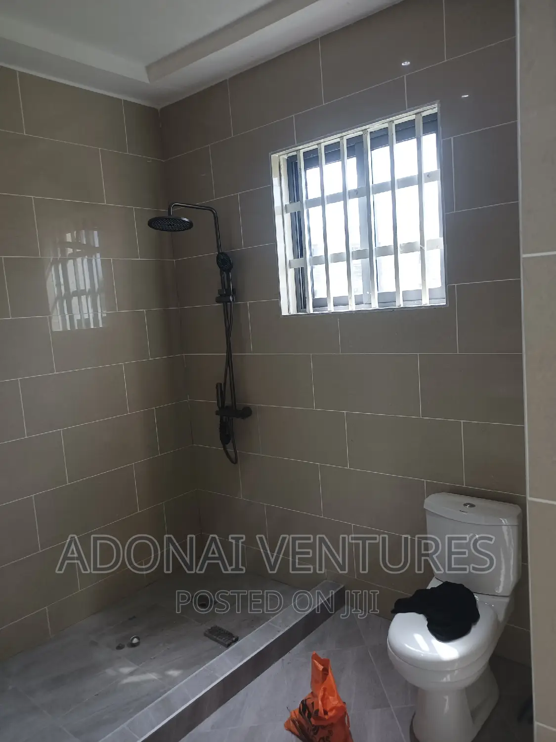 4bdrm House in Kwadaso Hilltop, Kumasi Metropolitan for sale