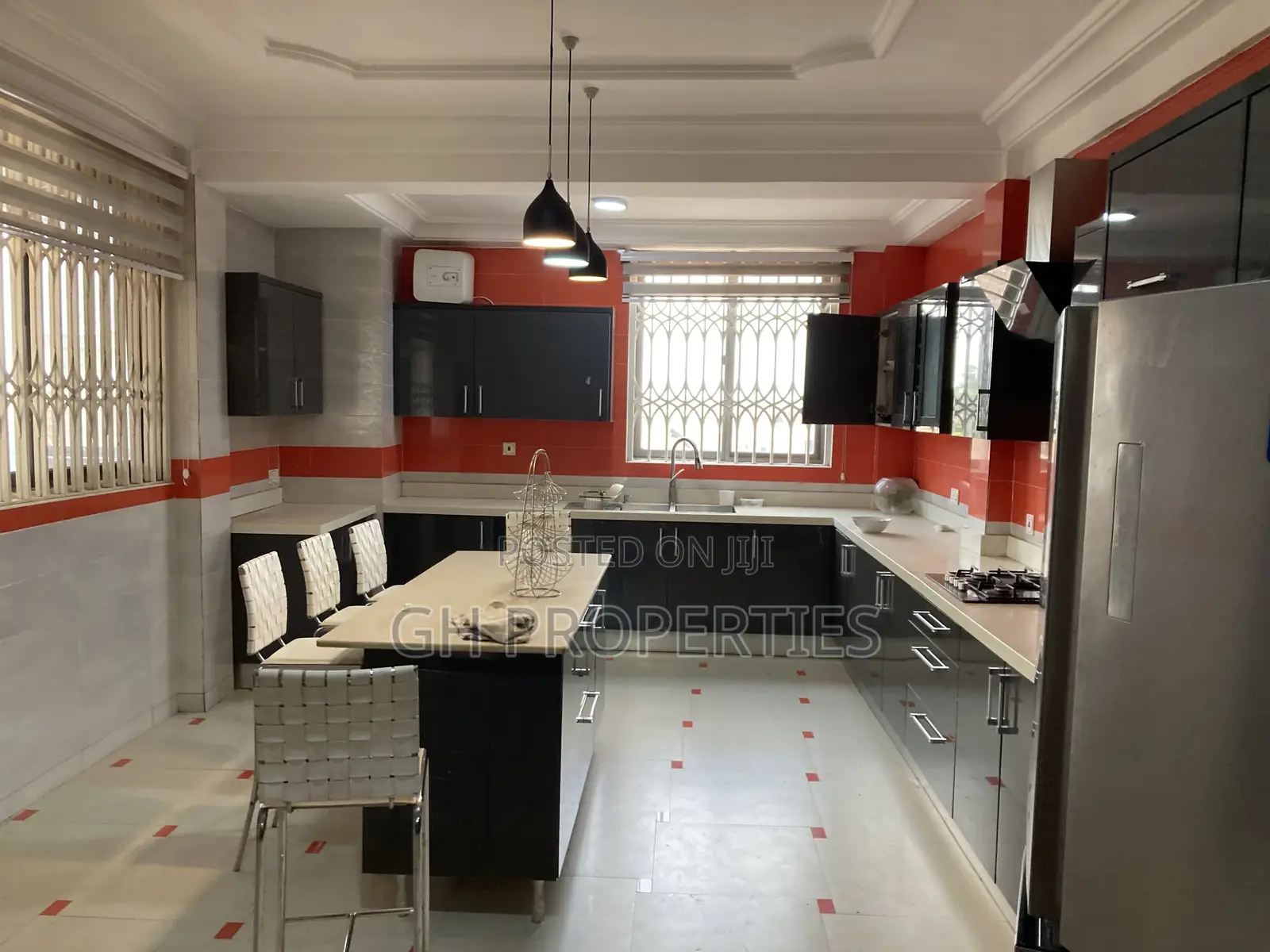 5bdrm Apartment in Paraku., Kumasi Metropolitan for sale