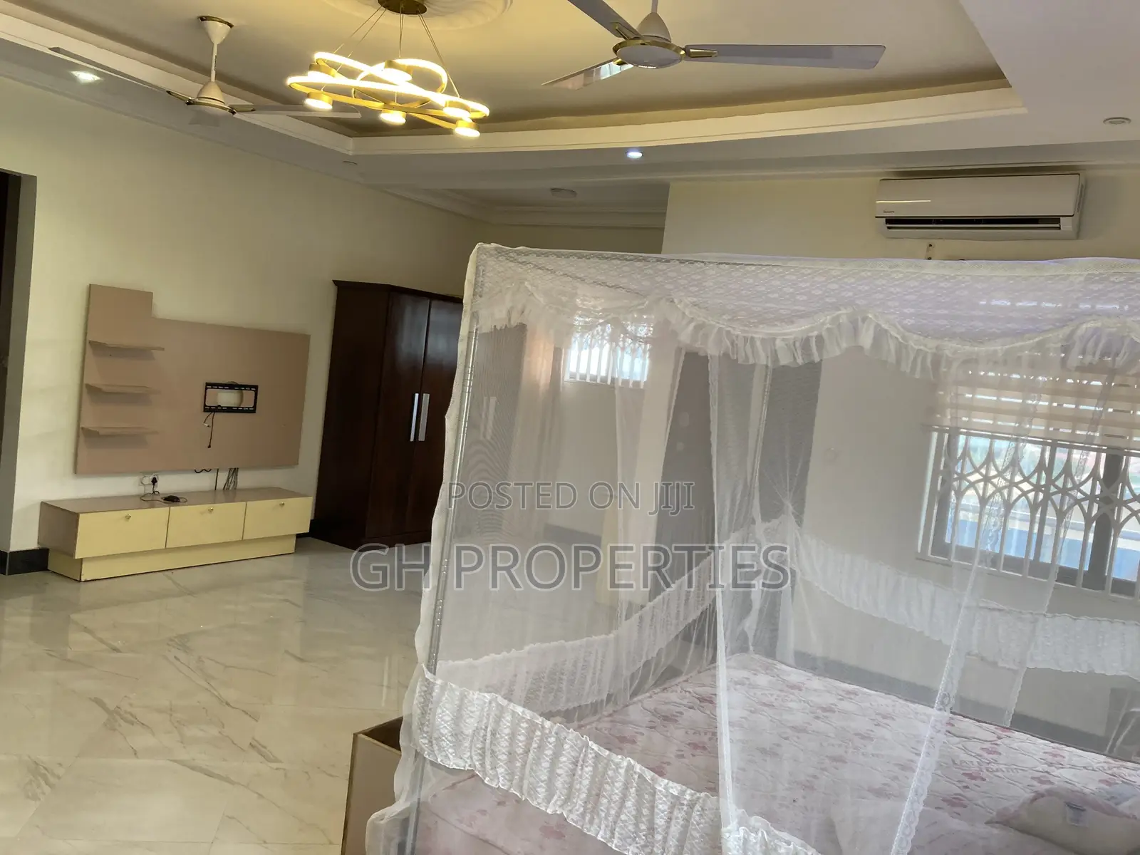 5bdrm Apartment in Paraku., Kumasi Metropolitan for sale