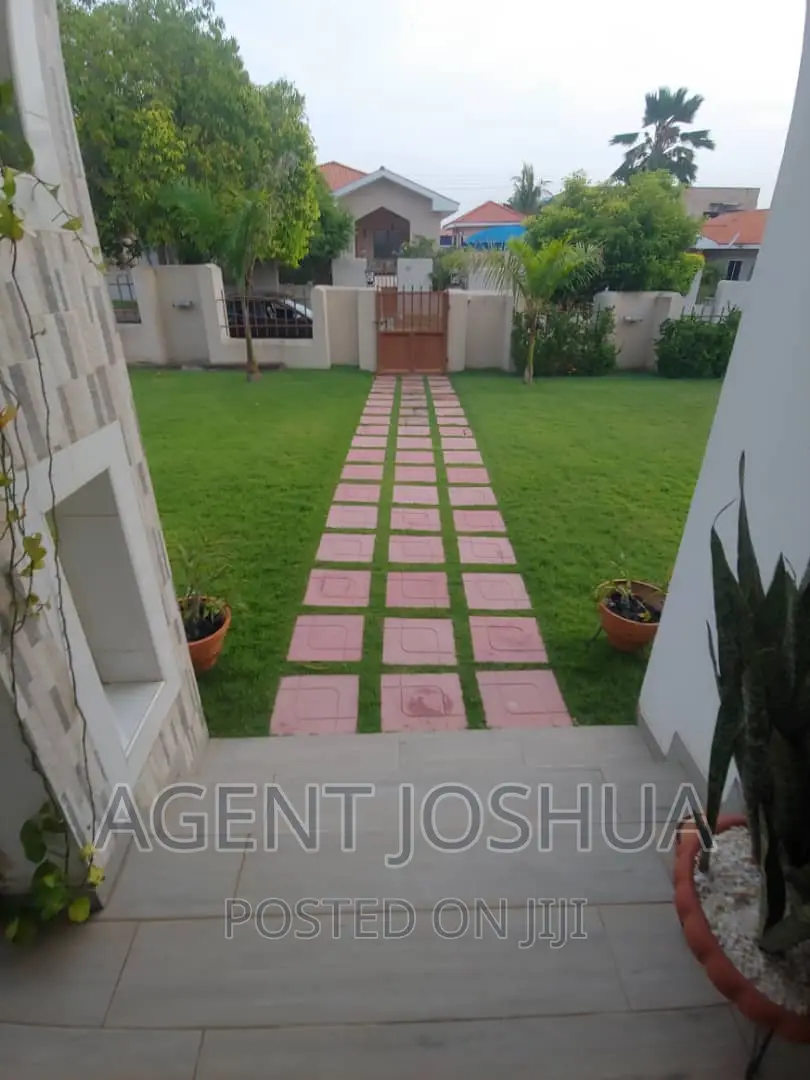 3bdrm House in Regimanuel Estate, Spintex for rent