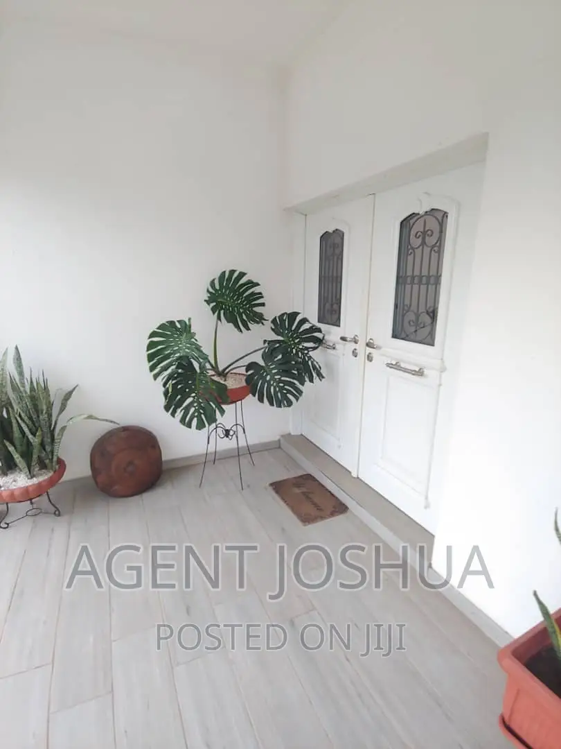 3bdrm House in Regimanuel Estate, Spintex for rent