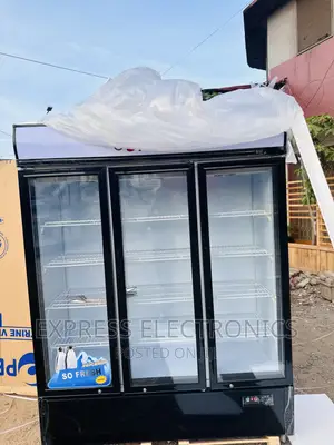 Classy Sleek 3 Doors Display Fridge Pearl PVC-150 White