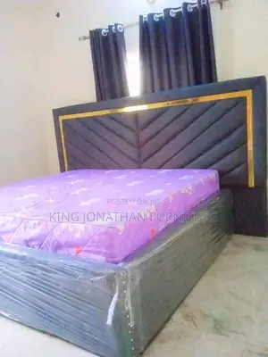 King Jonathan Furniture Decor Classic King Size Bed And Matt