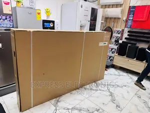 Samsung UHD Smart Glossy LED Screen 75”Cu7000 Samsung