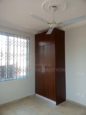 2bdrm Apartment in Community 18, Spintex for rent