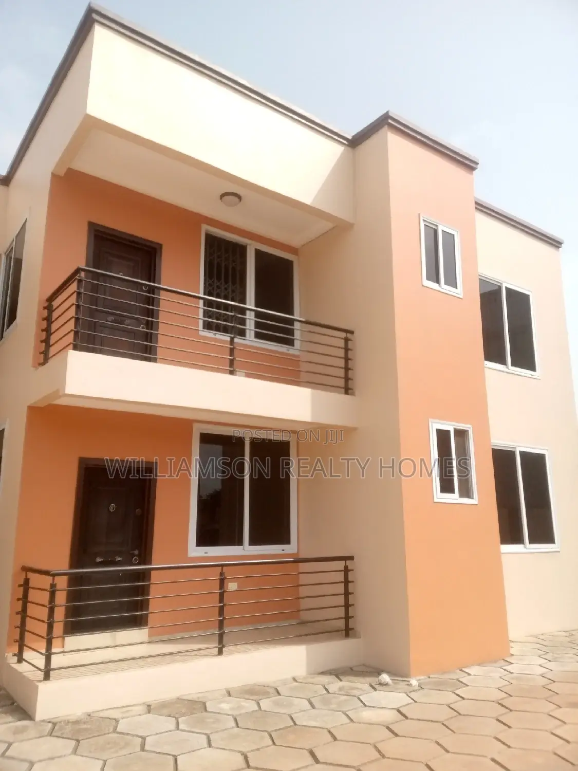 2bdrm Apartment in Community 18, Spintex for rent