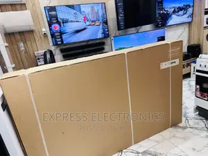 Crystal Clear UHD Smart Samsung 75”Cu8000 Tv
