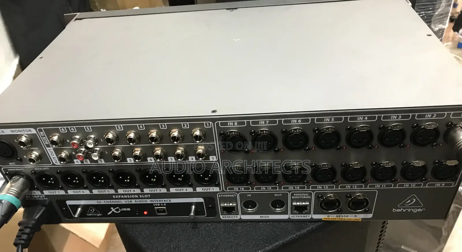 Behringer X 32 Rack