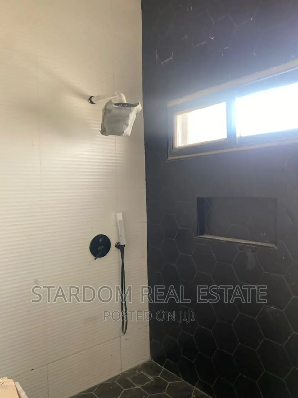 2bdrm Townhouse / Terrace in Tseaddo for rent