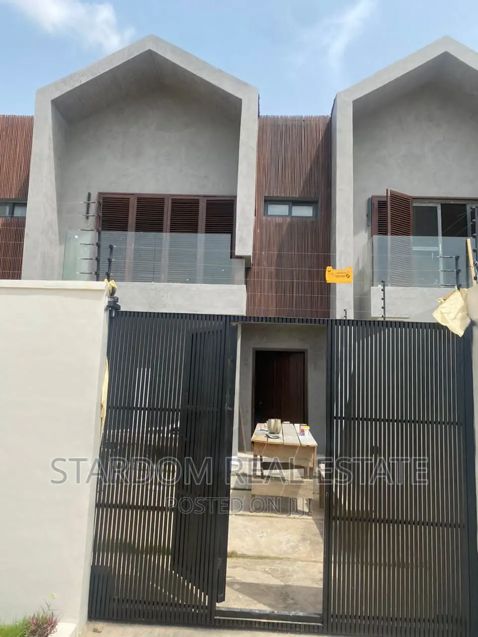 2bdrm Townhouse / Terrace in Tseaddo for rent