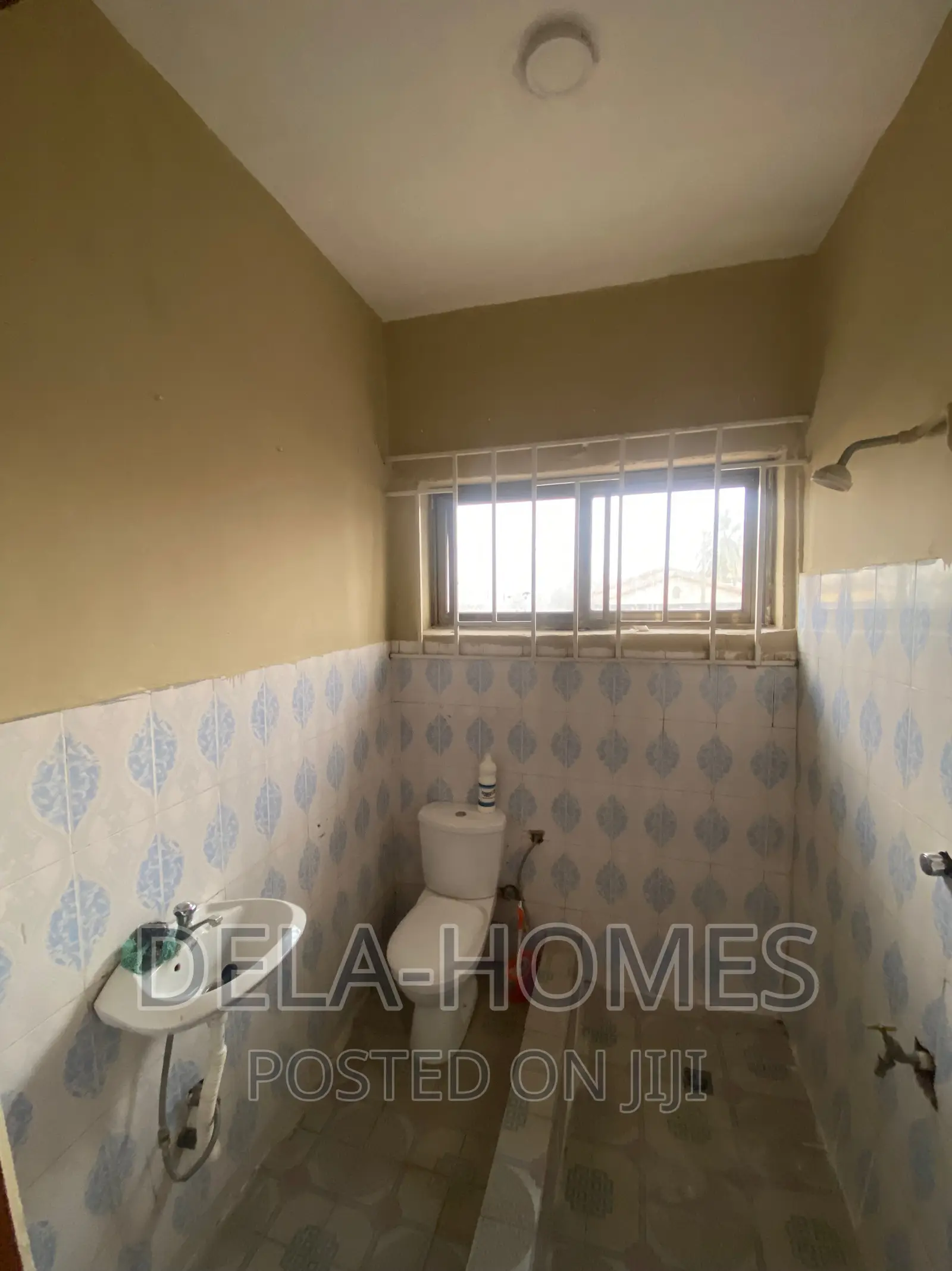 Three Bedroom Apartment for Rent at Ashaley Botwe.