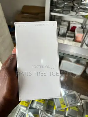 New Apple iPhone 6 Plus 64 GB Silver